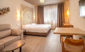 Apartamentos Sevilla Este By Qhotels